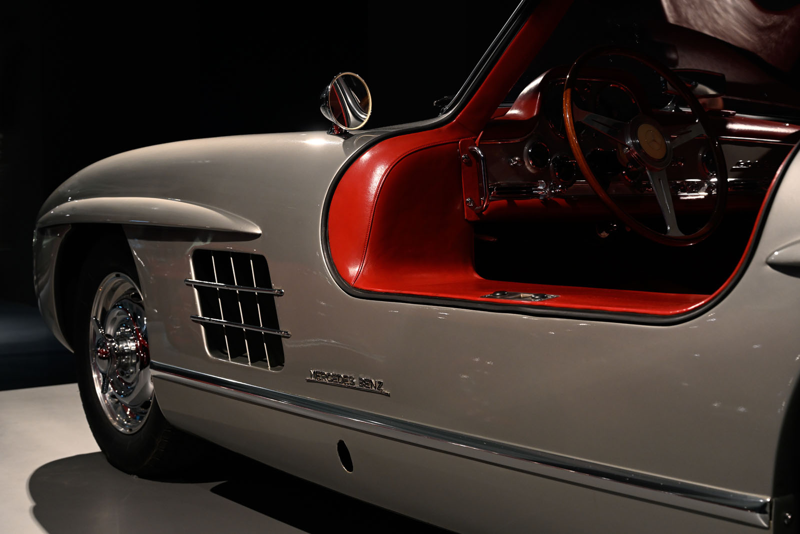 Mercedes-Benz 300 SL Coupe_02
